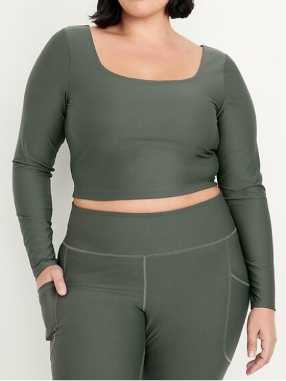 Old Navy PowerSoft Long Sleeve Crop Activewear Top Green Womens XXL Built In Bra